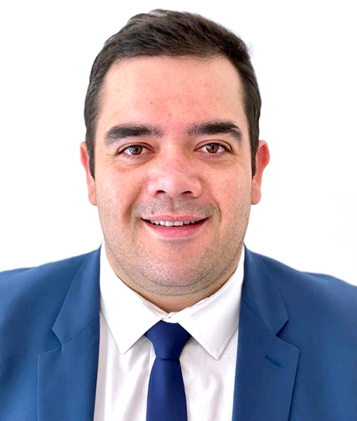 JP le Grange – Headmaster Helderberg JP le Grange - Headmaster Helderberg